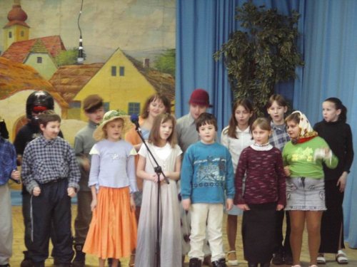 Hraje celá dědina aneb S veselou myslí na nesmysly. - 18.3.2006